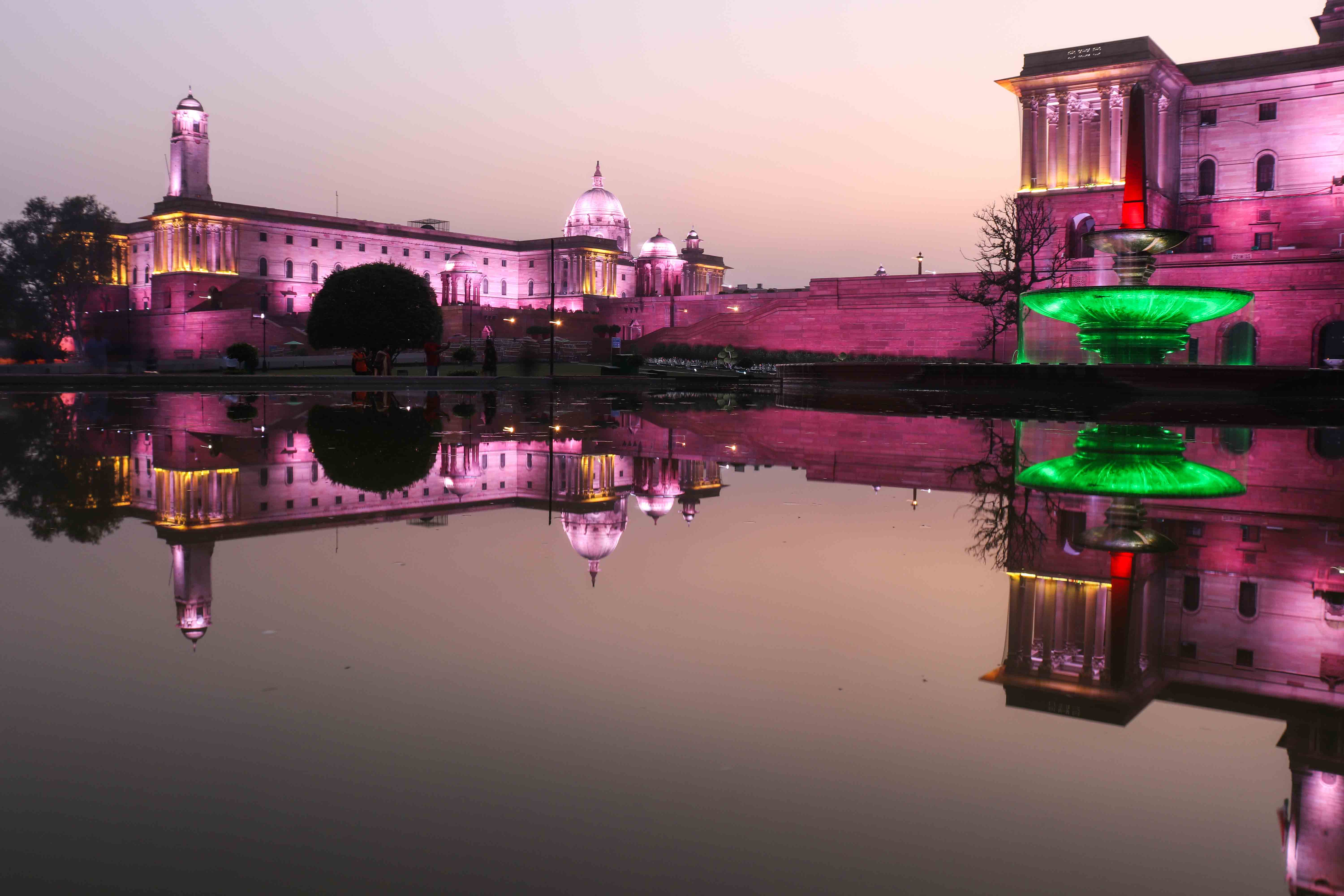 rashtrapati bahawan, new delhi, india, monuments, travel-delhi, delhi-monuments, Amar-Jawan-Jyoti, Shanti-Path